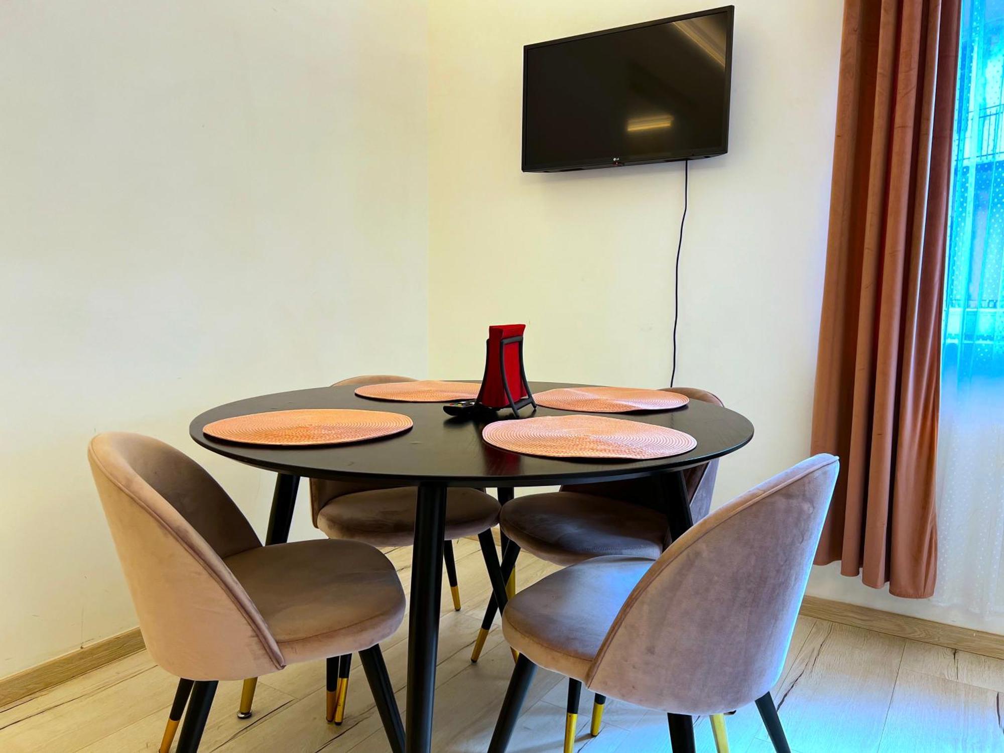 N24 Apartments By Small Home Budapest Bagian luar foto