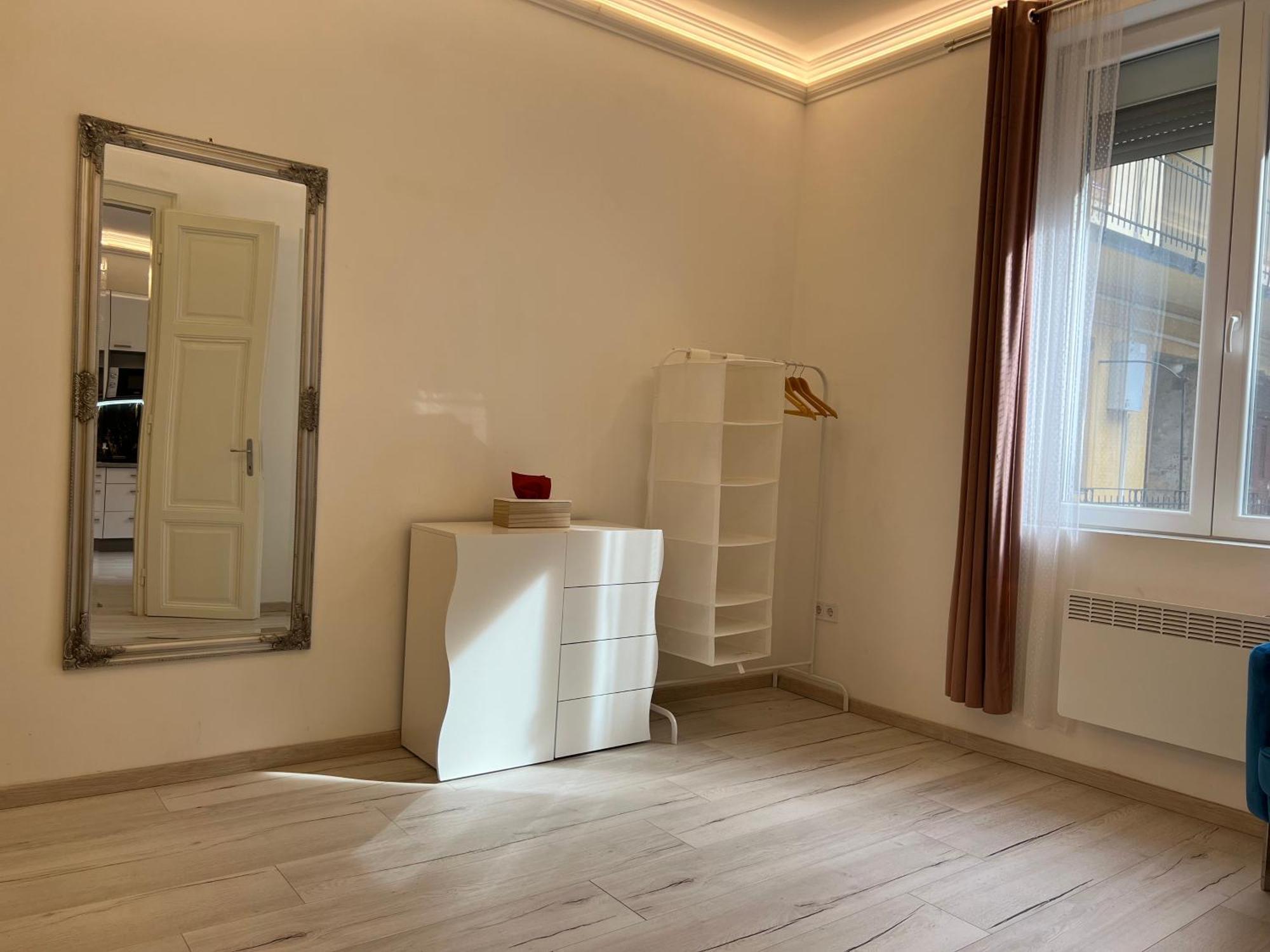 N24 Apartments By Small Home Budapest Bagian luar foto