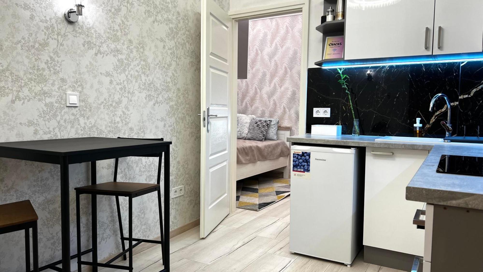 N24 Apartments By Small Home Budapest Bagian luar foto